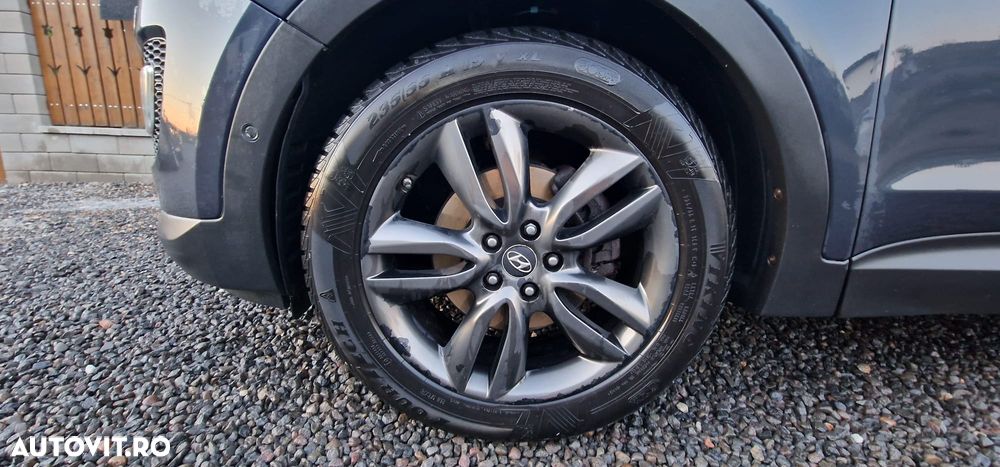 Hyundai Santa Fe Grand 2.2 CRDI 4WD Automatik Premium - 9
