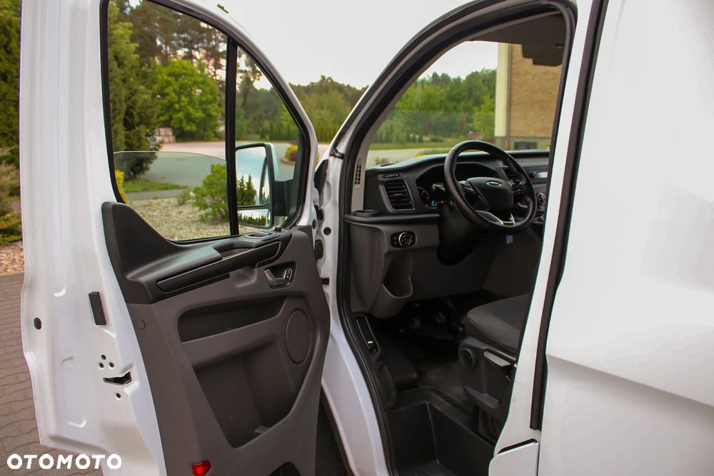 Ford Transit Custom - 37