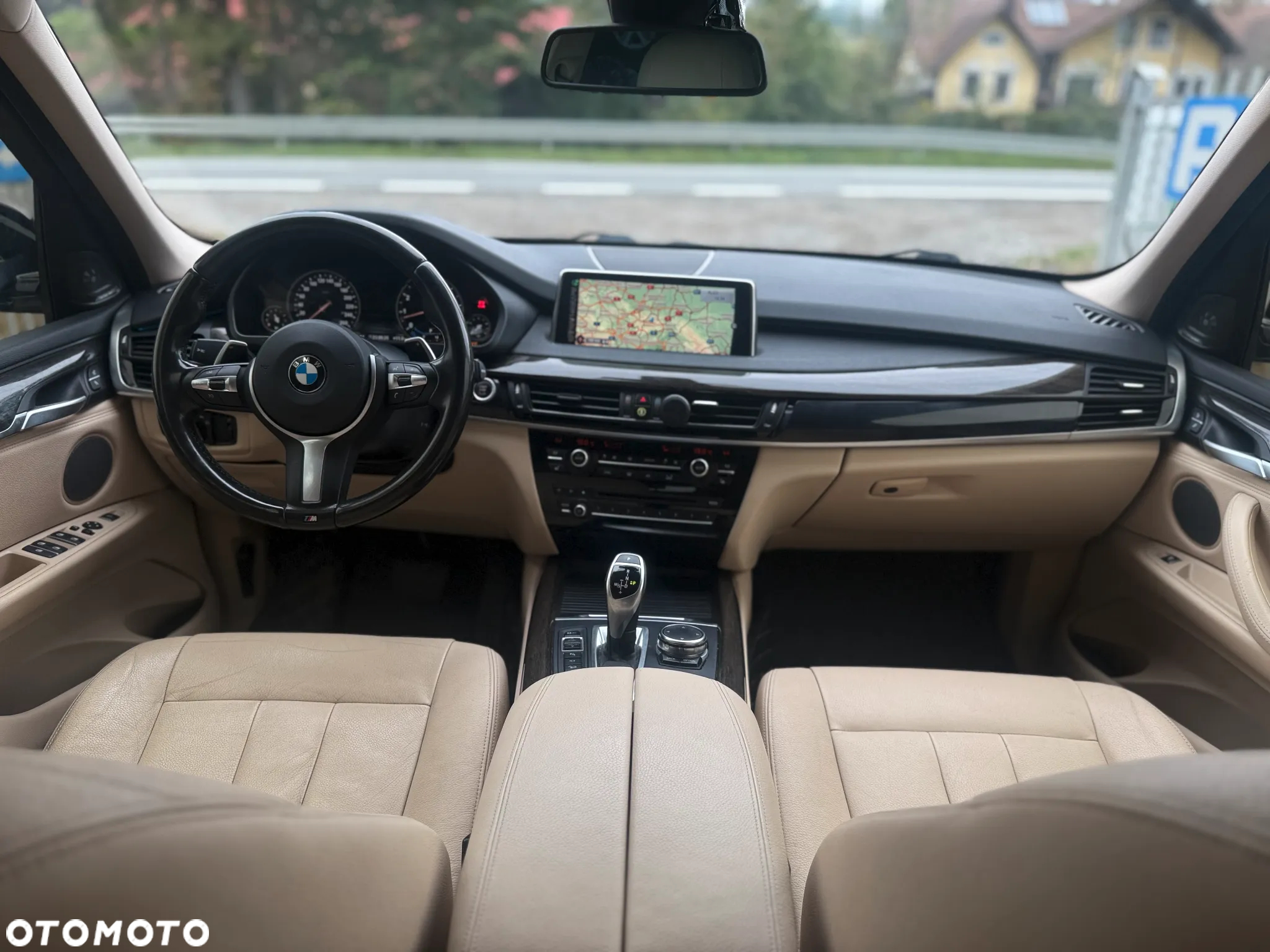BMW X5 xDrive35i - 7