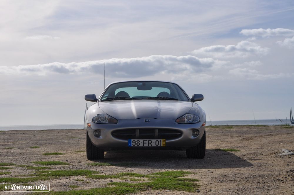 Jaguar XK XK8 4.0 Coupé Pele - 7