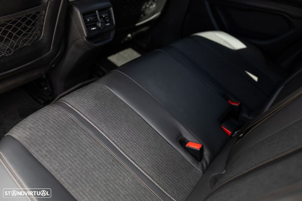 Peugeot 3008 1.6 BlueHDi GT Line EAT6 - 27