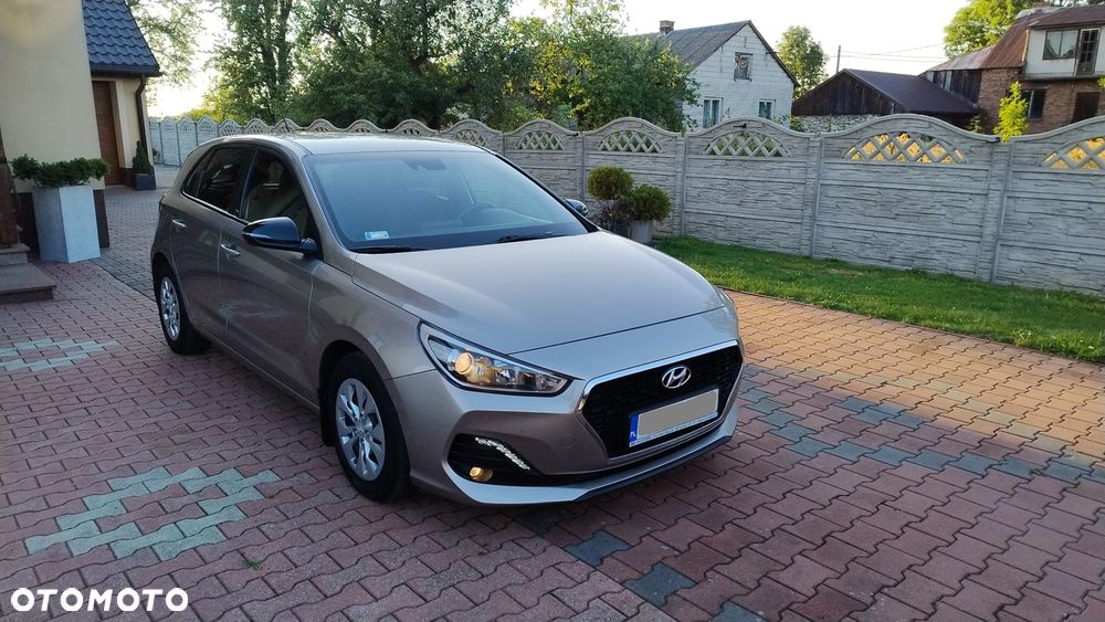 Hyundai i30 1.4 BlueDrive Go - 27