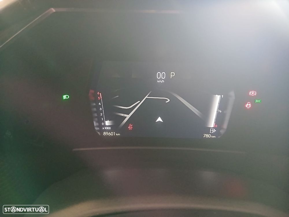 DS DS4 1.5 BlueHDi Rivoli Cross EAT8 - 25