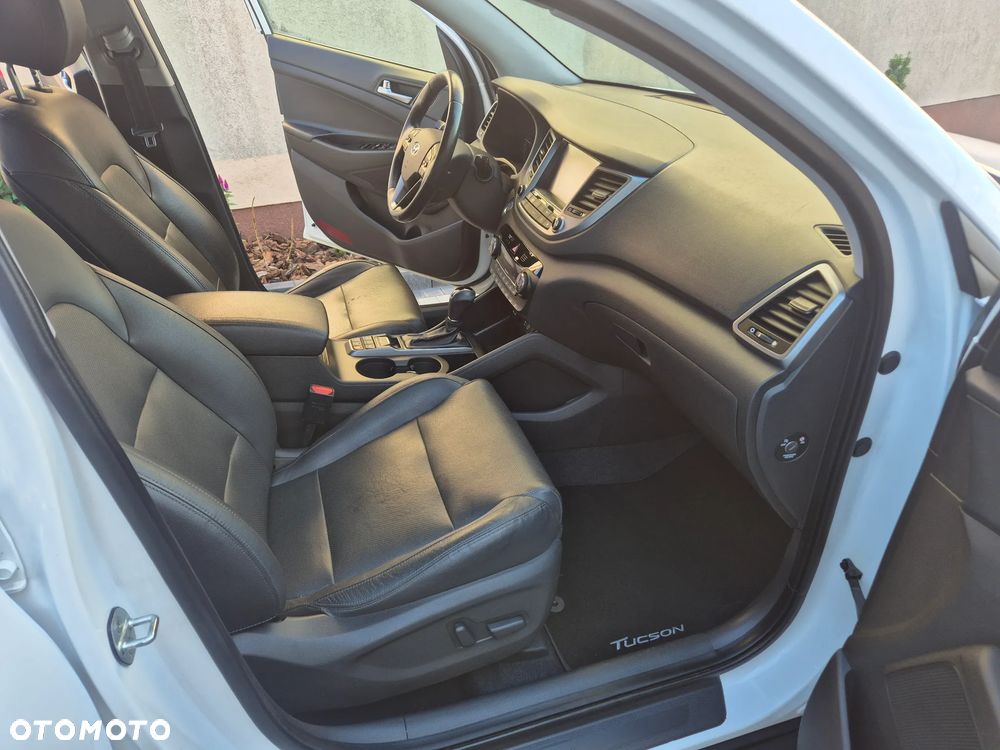 Hyundai Tucson blue 1.7 CRDi 2WD DCT Premium - 11