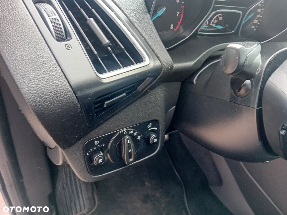 Ford Kuga - 16