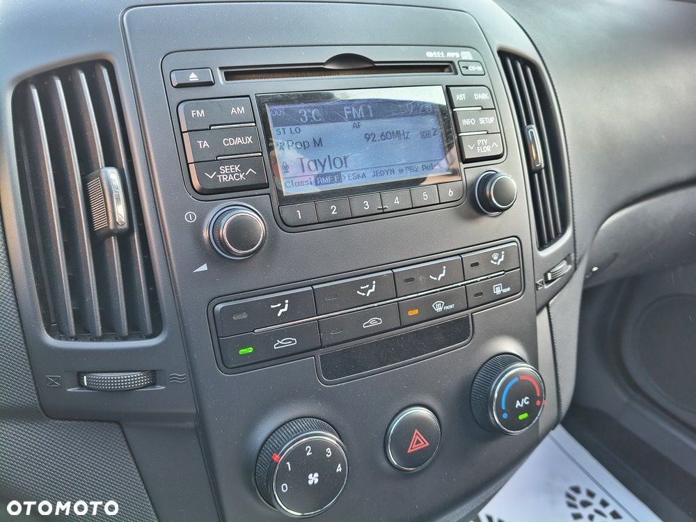 Hyundai i30 1.6 blue Classic - 22