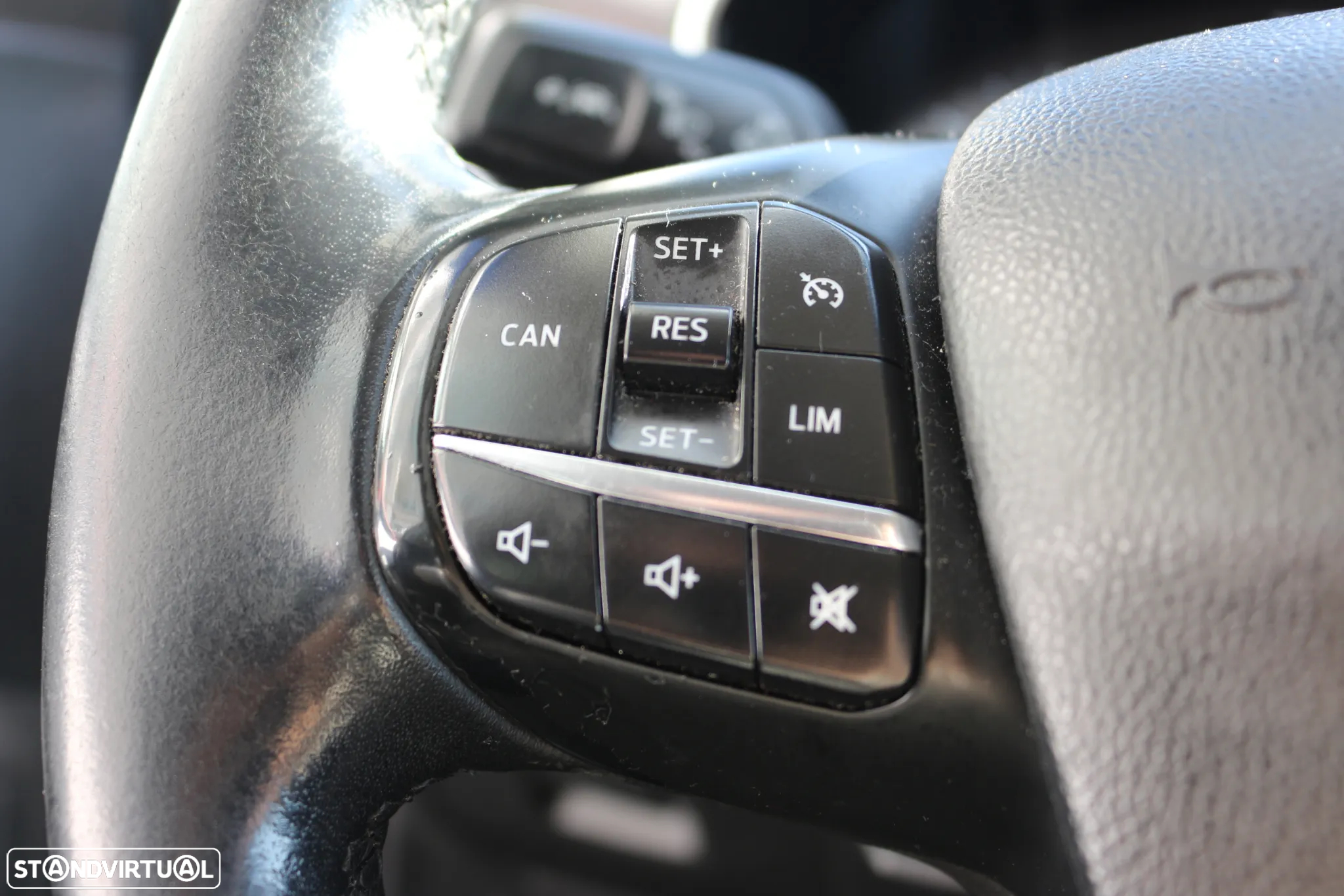 Ford Focus SW 1.5 TDCi EcoBlue Connected - 19