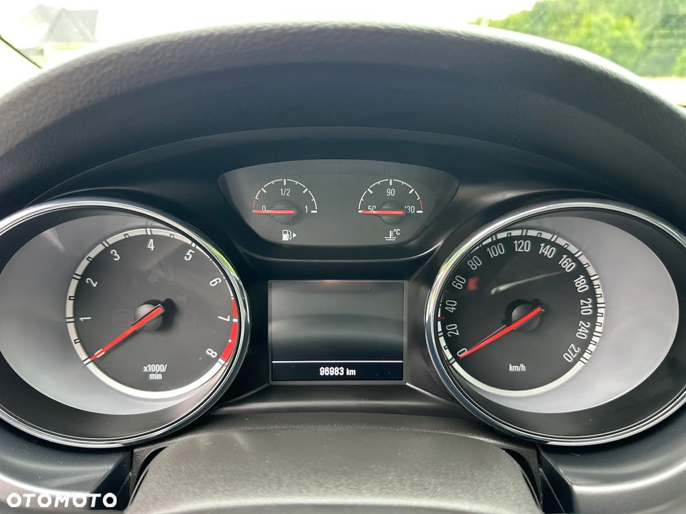 Opel Astra 1.4 Turbo Innovation - 28