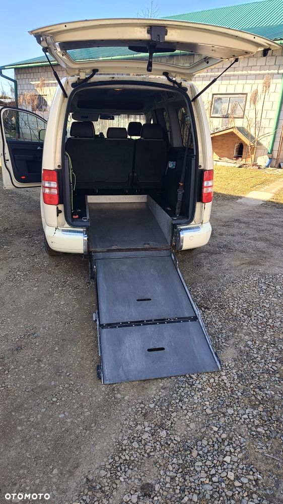 Volkswagen Caddy Comfortline Mixt DSG - 8