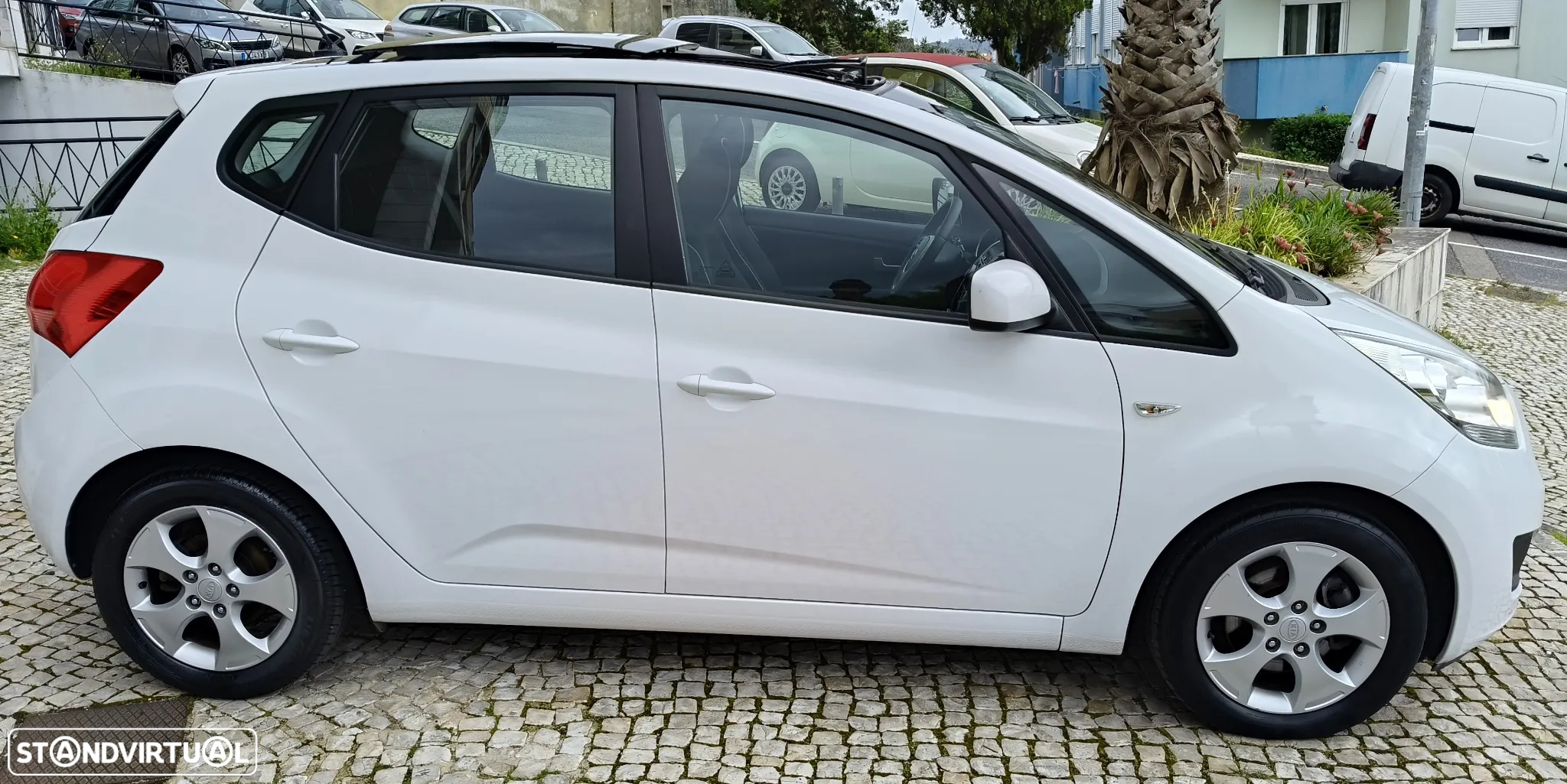Kia Venga 1.4 CRDi EX ISG - 8