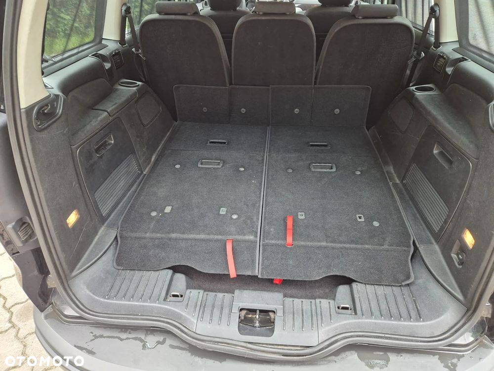 Ford Galaxy 2.0 TDCi Ghia - 16