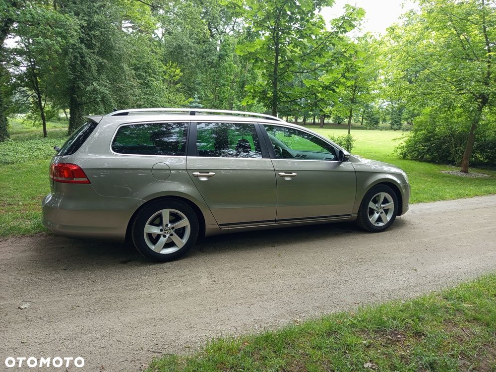 Volkswagen Passat - 5