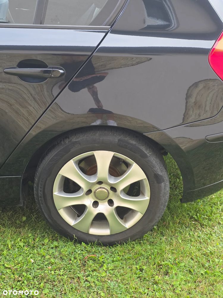 BMW Seria 1 116d - 15