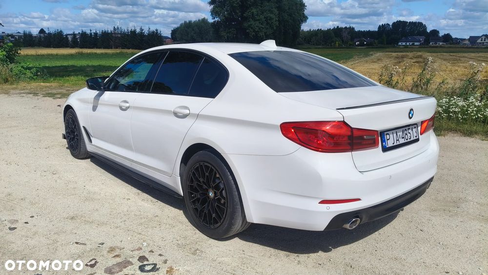 BMW Seria 5 520d xDrive Luxury Line sport - 12
