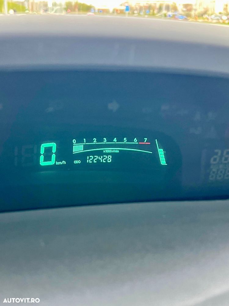 Toyota Yaris 1.3 Sol - 19