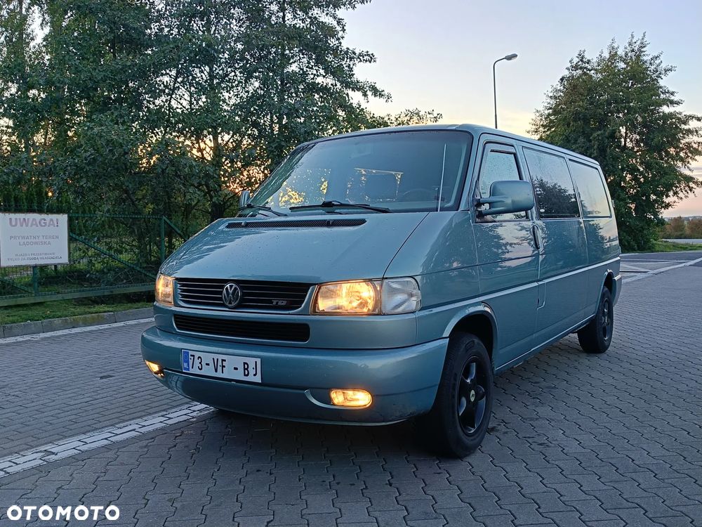Volkswagen Transporter - 2