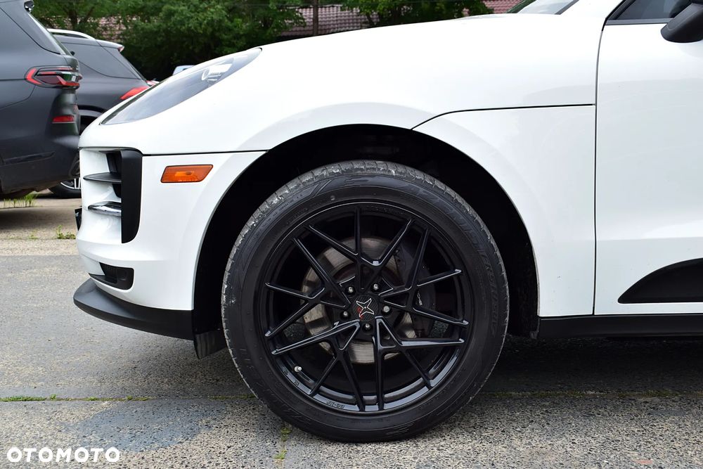 Porsche Macan Standard - 26