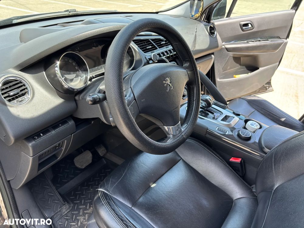 Peugeot 3008 HYbrid4 2.0 HDI FAP ETG + Electric - 10