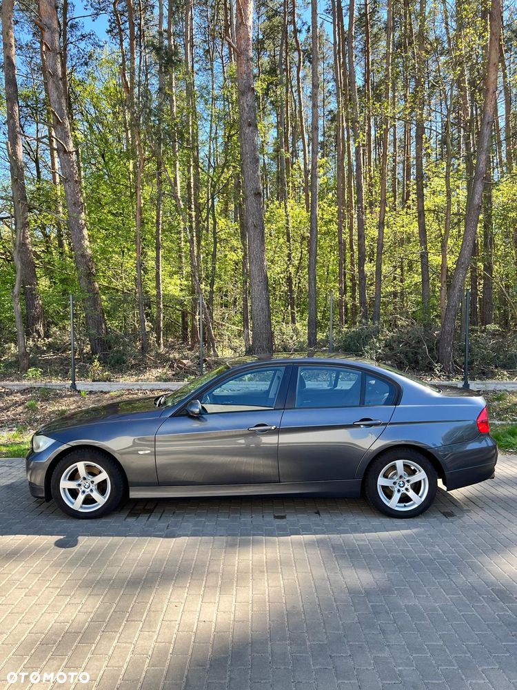 BMW Seria 3 318i - 14