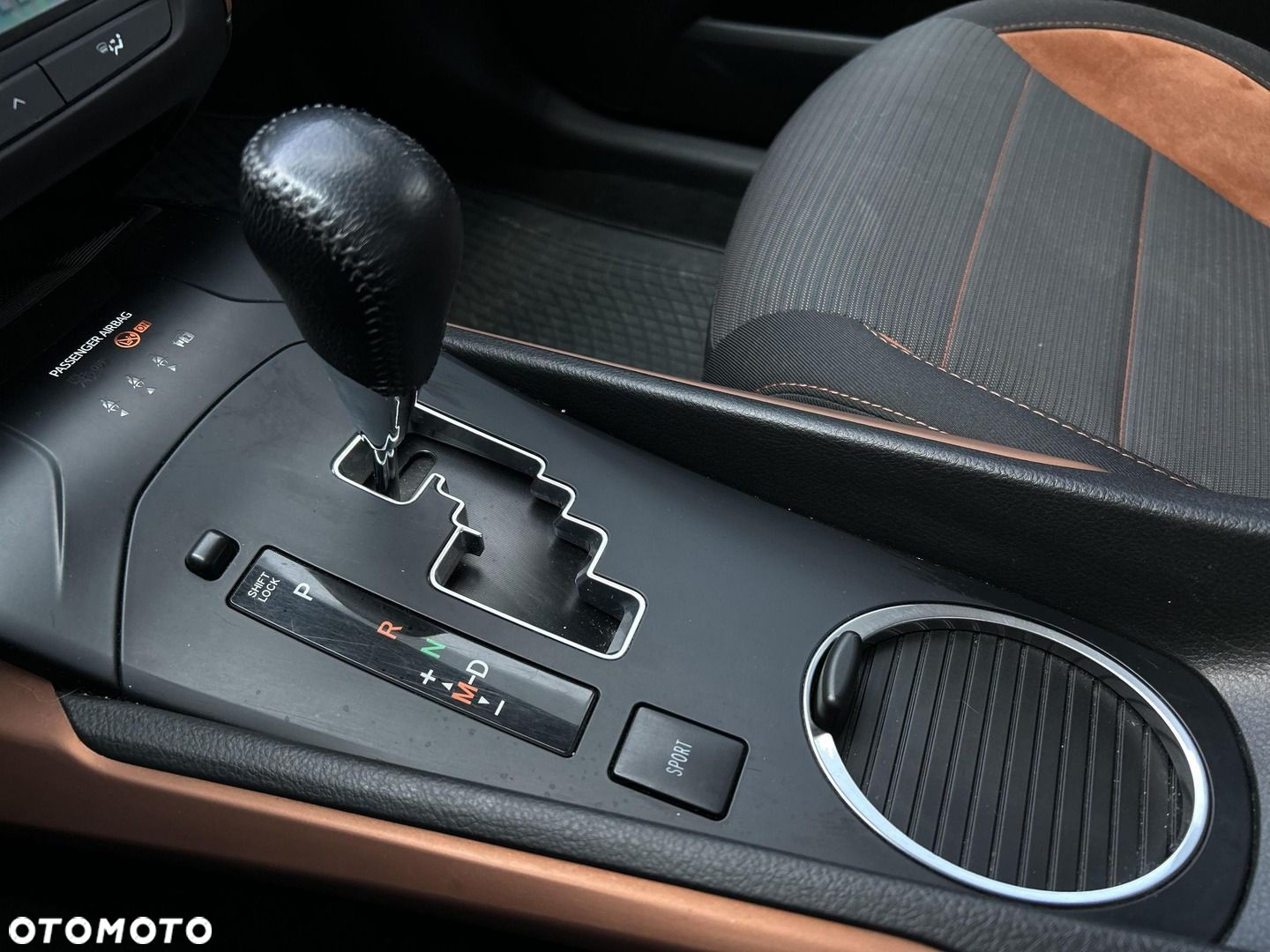 Toyota Avensis - 19