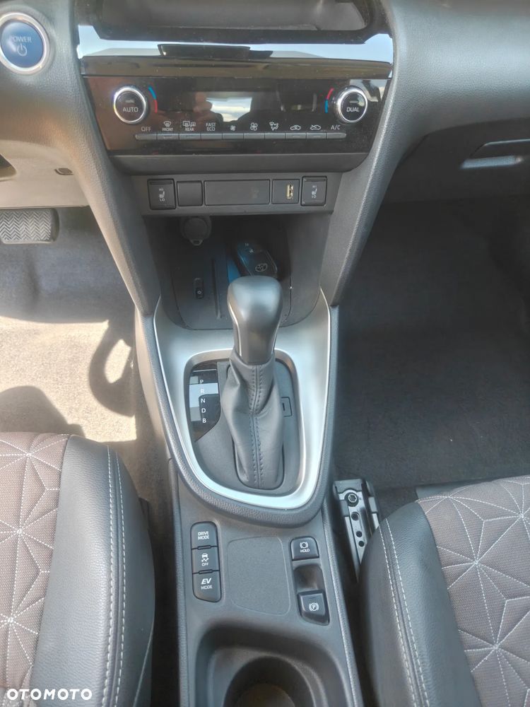 Toyota Yaris Cross - 10