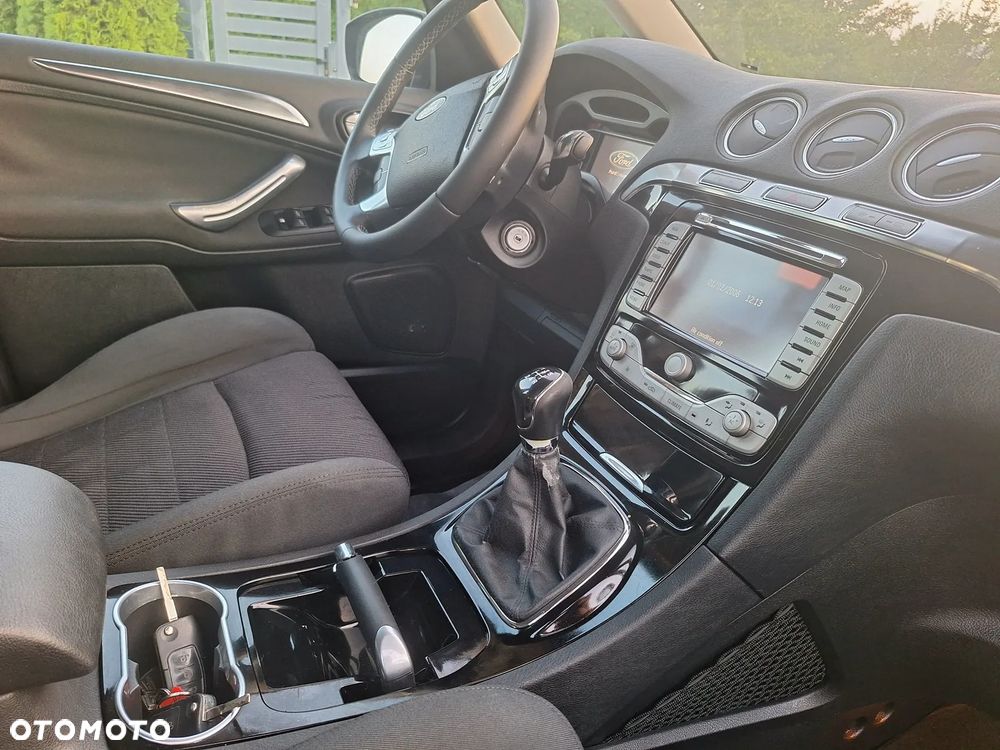 Ford Galaxy 2.0 Champions Edition - 22