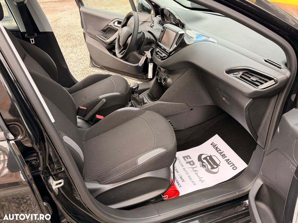 Peugeot 208 PureTech 82 Start & Stop Style - 13