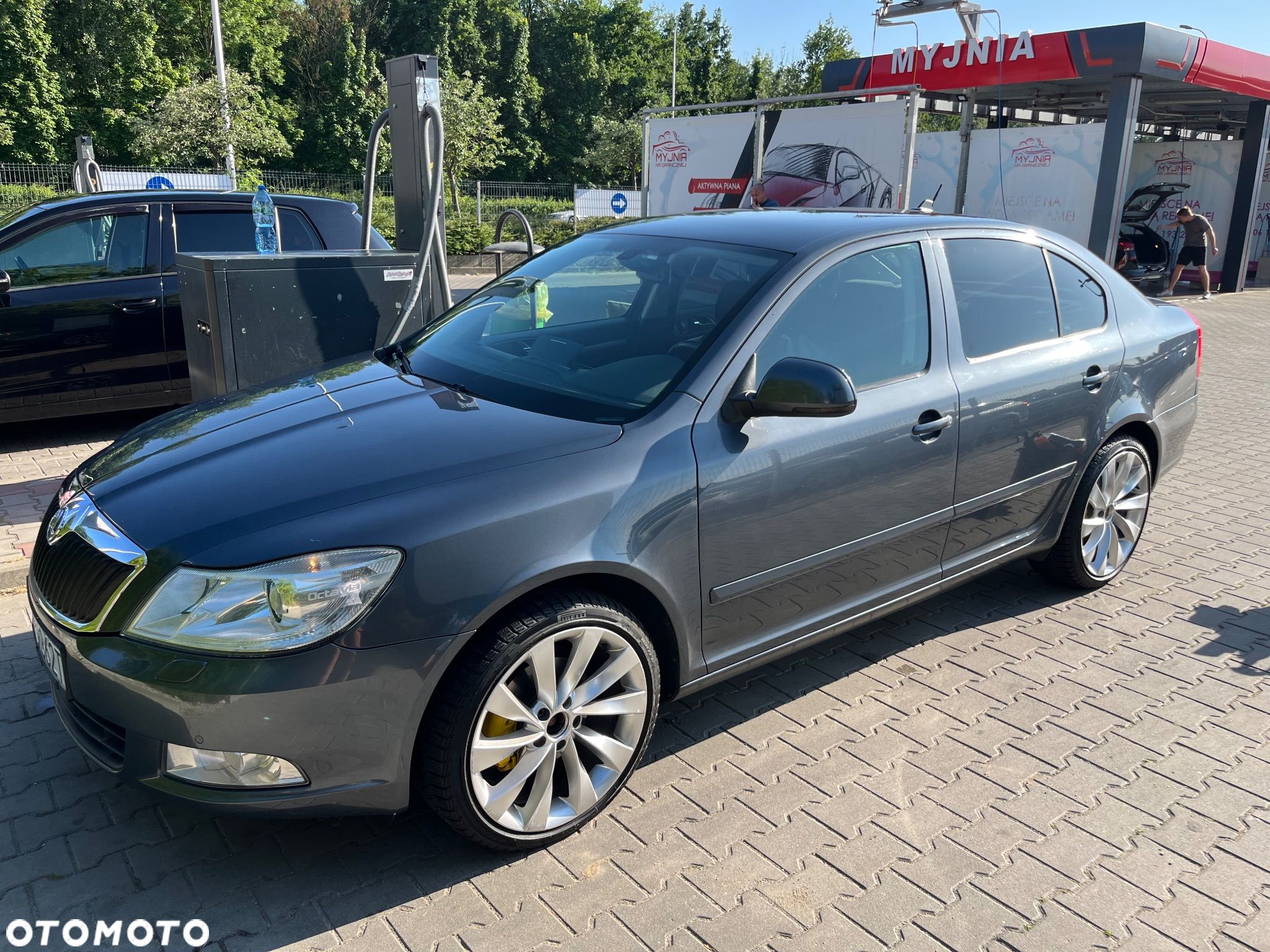 Skoda Octavia 2.0 TDI DPF Ambiente - 1