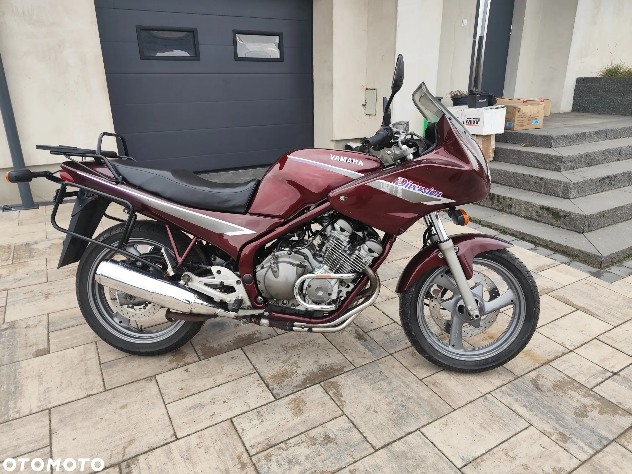 Yamaha XJ - 2