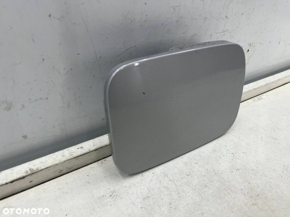 Klapka wlewu paliwa Mercedes w168 A-klasa 97-04r. kod koloru 761 srebrna - 2