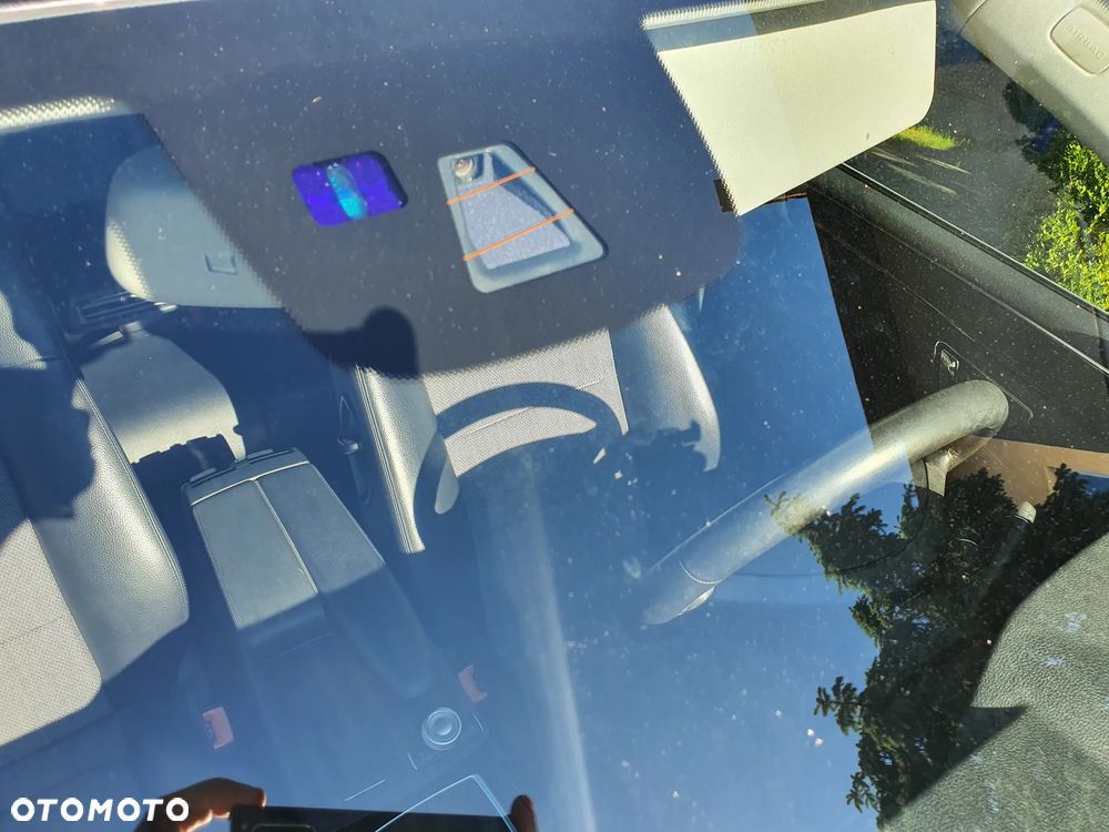 Mercedes-Benz Klasa E 200 CGI BlueEFFICIENCY Avantgarde - 15