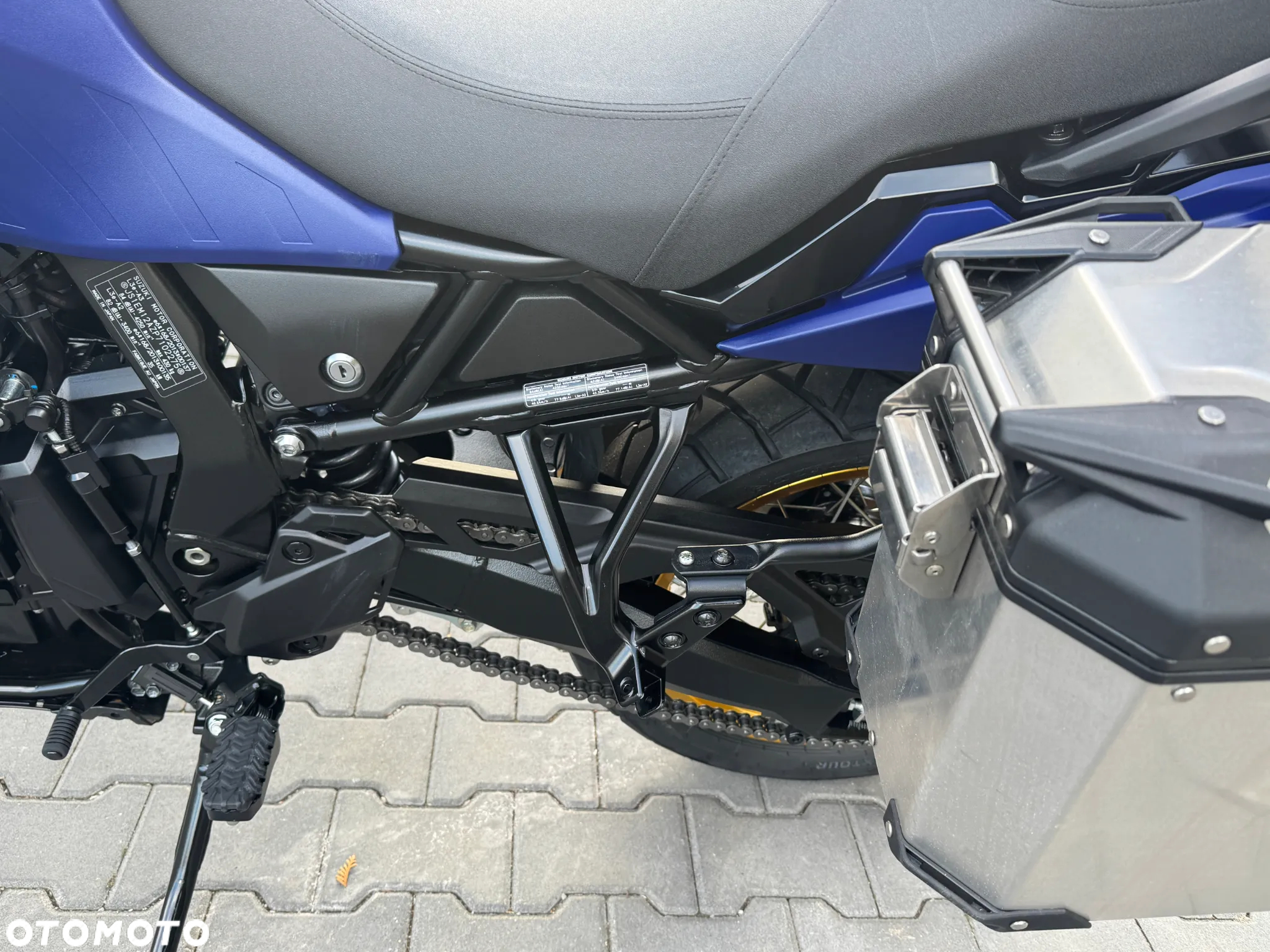 Suzuki DL - 33
