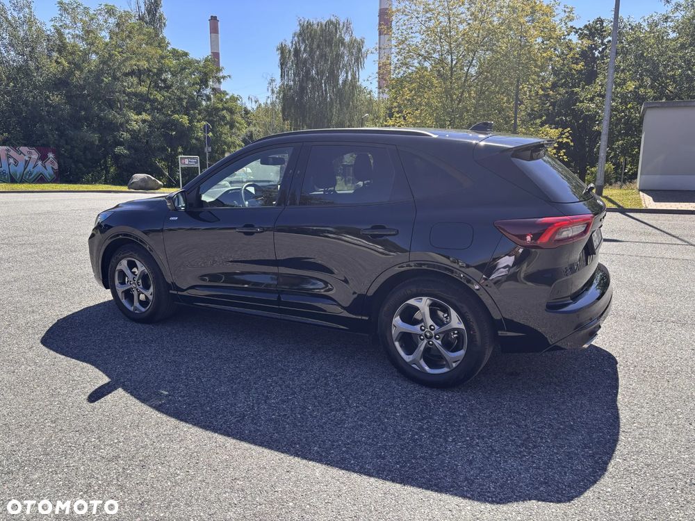 Ford Kuga 1.5 EcoBoost FWD ST-Line - 4