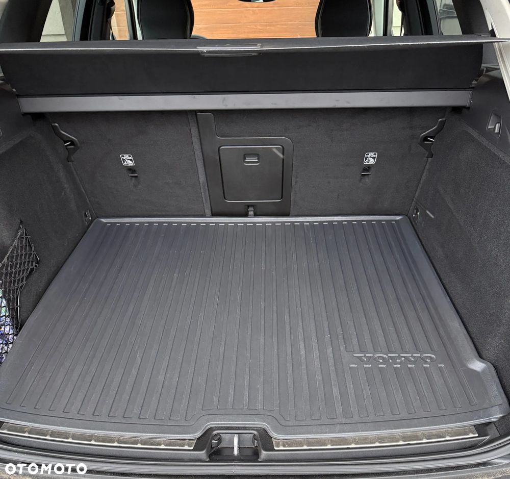 Volvo XC 60 B4 D AWD Plus Bright - 7