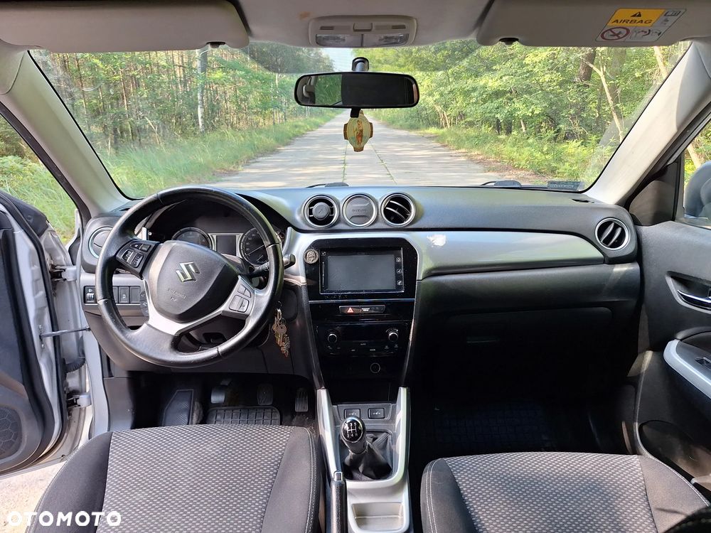 Suzuki Vitara 1.6 Premium 2WD - 9