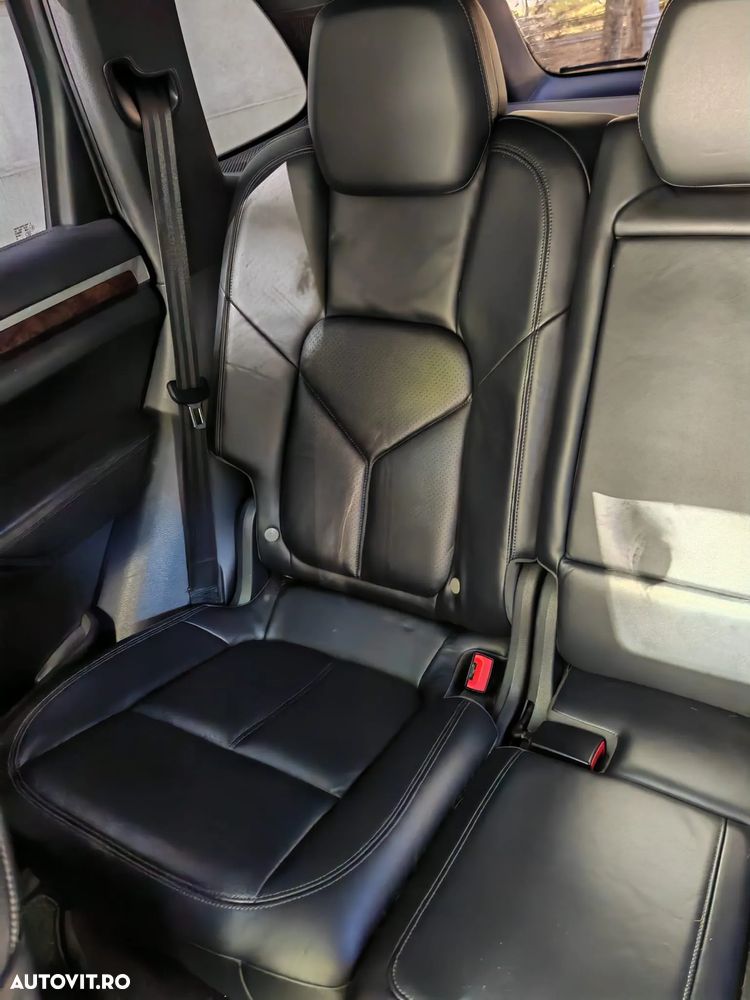 Porsche Cayenne 3.0 L V6 - 15