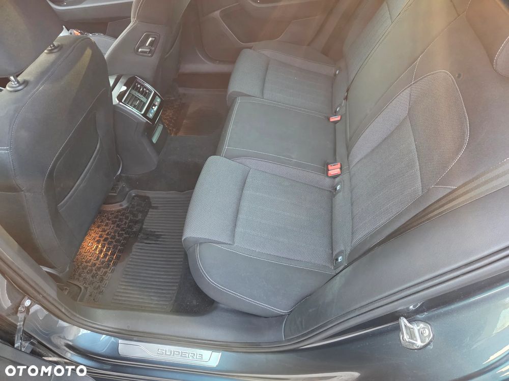 Skoda Superb 2.0 TSI 4x4 Ambition DSG - 9