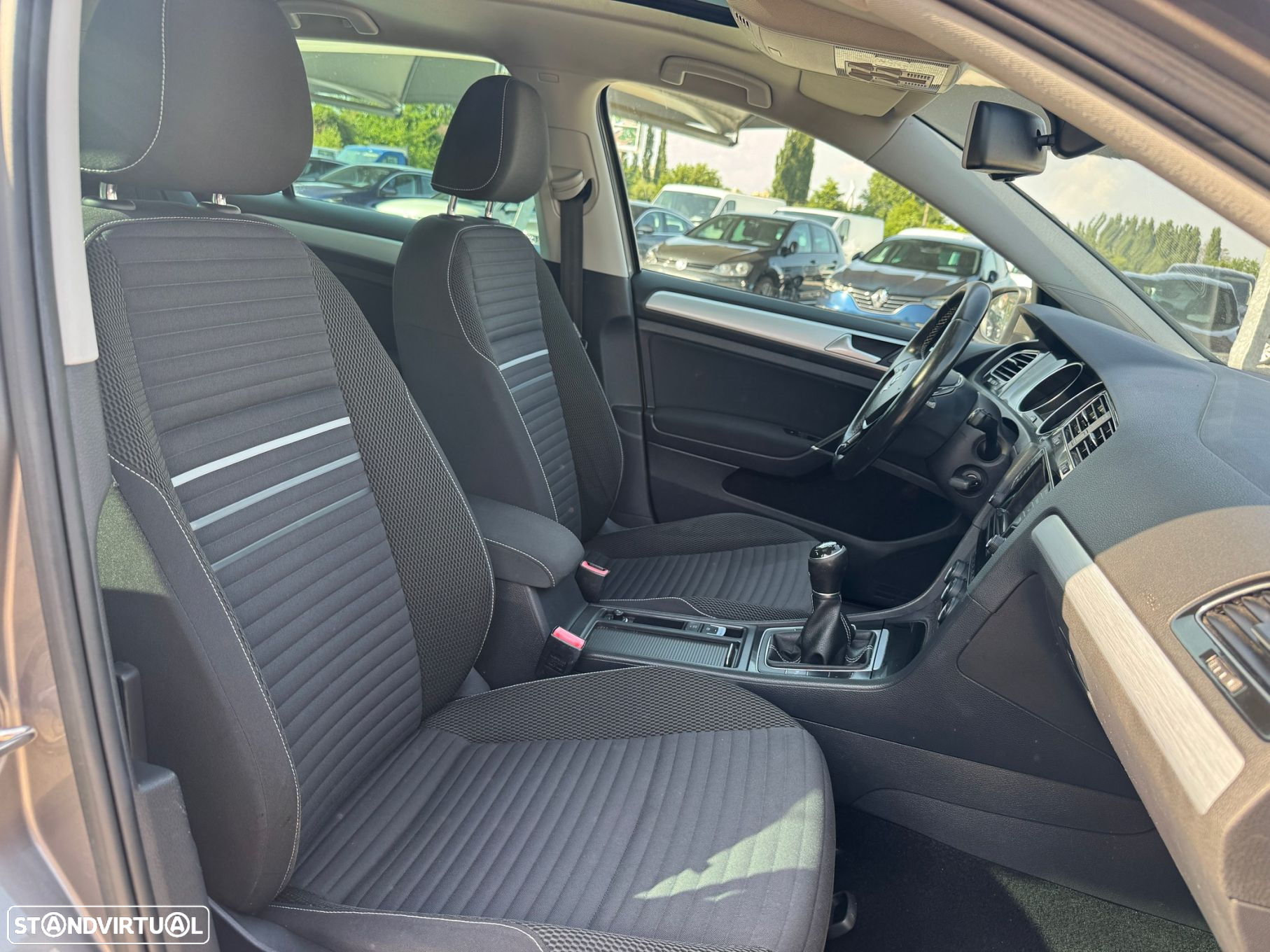 VW Golf 1.6 TDI BlueMotion Cup - 11