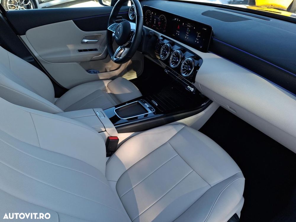 Mercedes-Benz A 200 MHEV 7G-DCT - 15