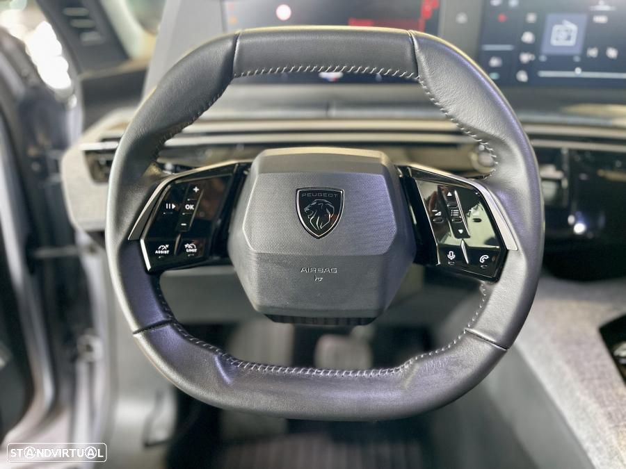 Peugeot 3008 1.2 Hybrid Allure e-DCS6 - 12