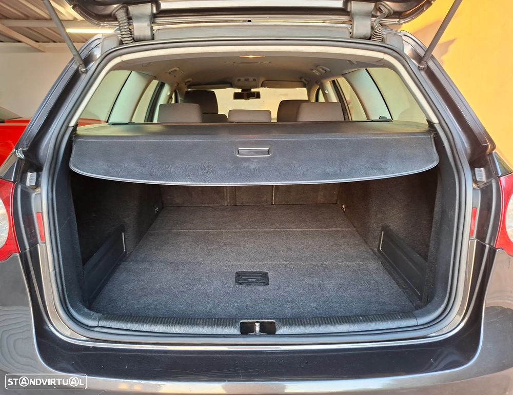 VW Passat Variant 2.0 TDI Ed.Tr.Pack BM - 12