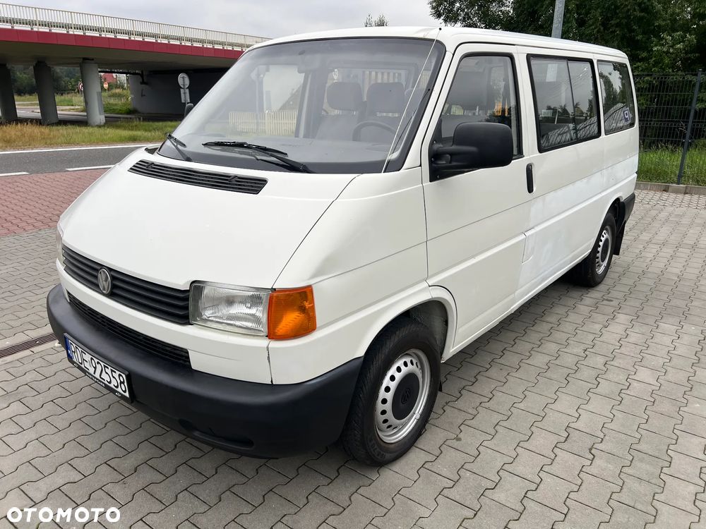 Volkswagen Transporter - 1