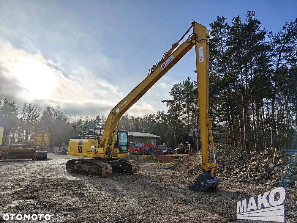 Komatsu PC210 LC-10 - 9