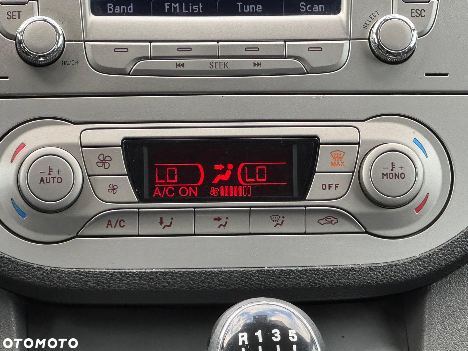 Ford Kuga 2.0 TDCi Titanium - 19