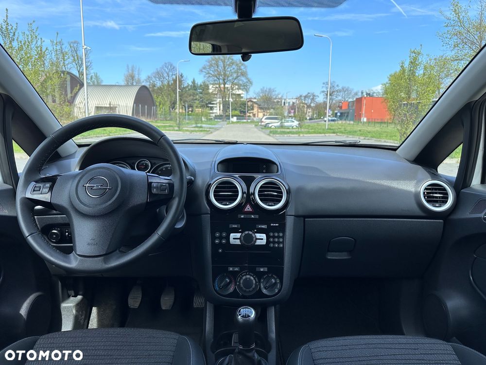 Opel Corsa 1.2 16V Energy - 11