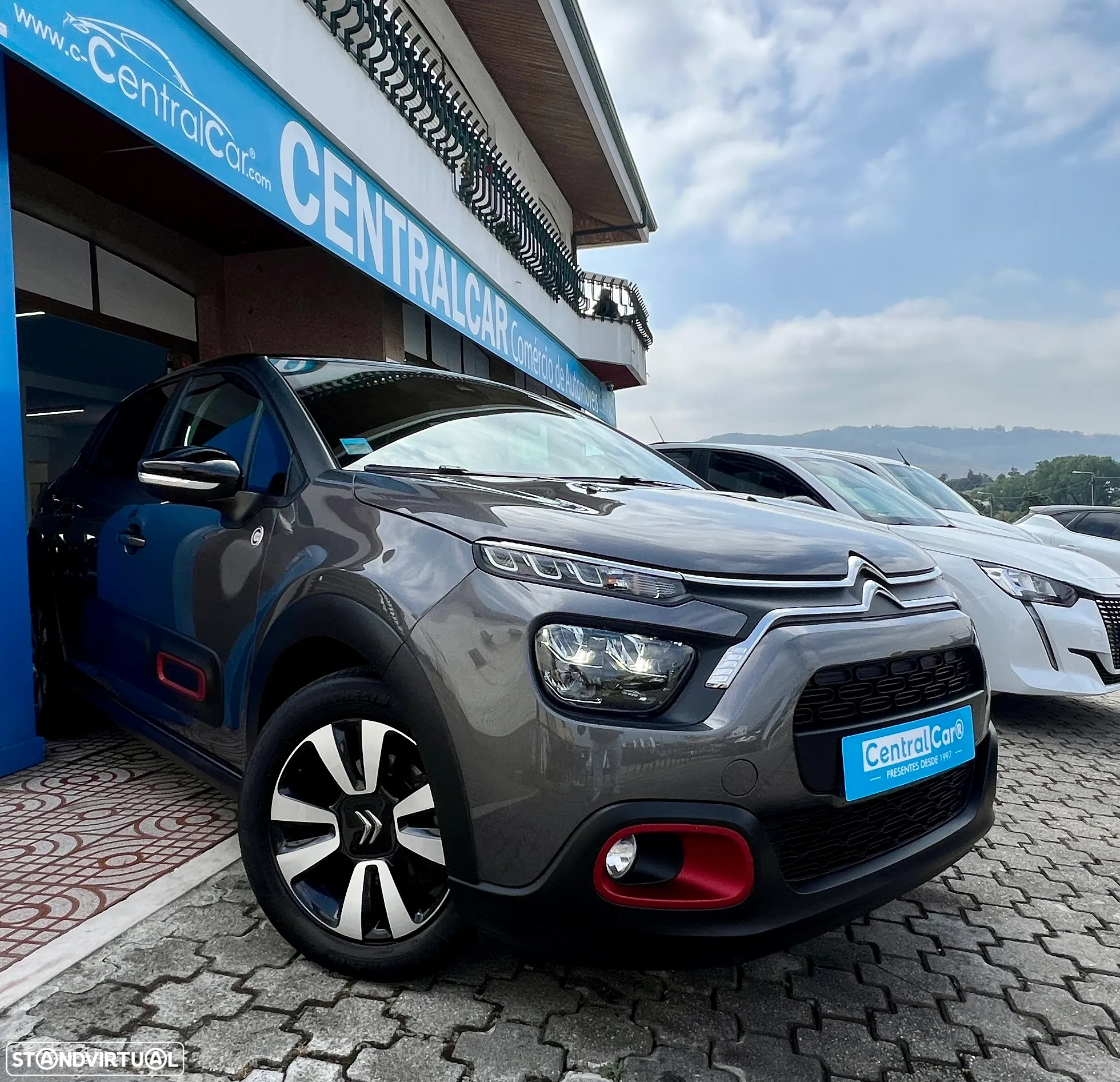 Citroën C3 1.2 PureTech C-Series - 2