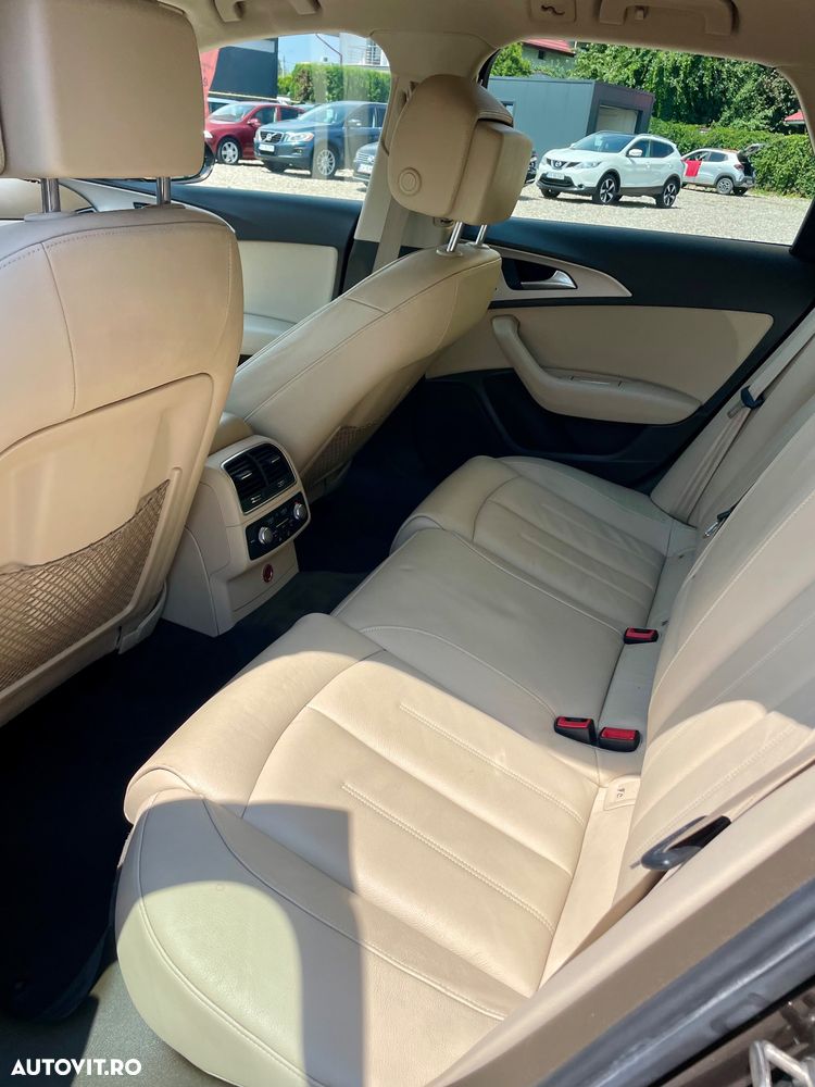 Audi A6 Avant 2.0 TDI Ultra S tronic - 8