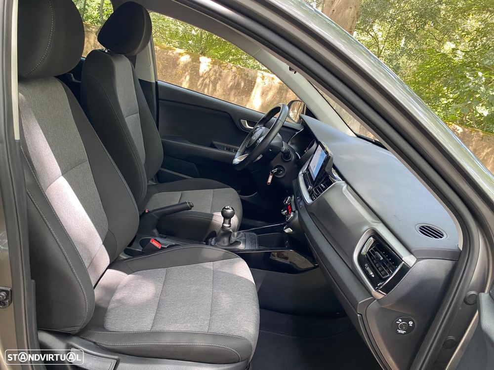 Kia Stonic 1.2 MPi Vibe - 30