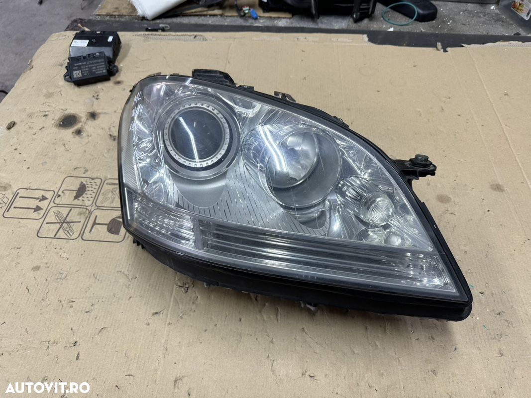 Far dreapta xenon complet MERCEDES ML W164 an 2004-2009, fara defecte - 1