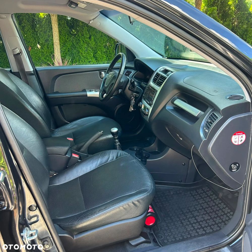 Kia Sportage 2.0 CRDI 2WD Attract - 26